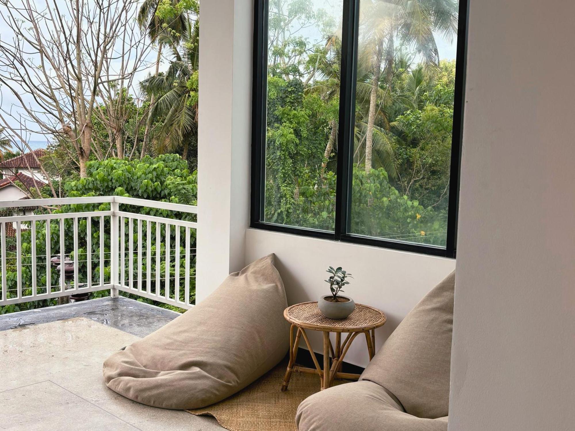Calma - Surf, Yoga & Coffee On A Private Beach Dikwella Sur Exterior foto